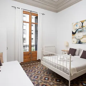 Casanova 2*, Barcelona Spain